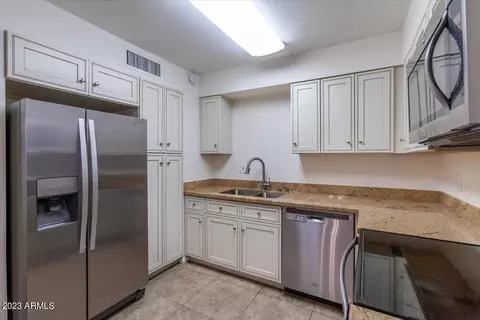 2725 S Rural Rd #10, Tempe, AZ 85282