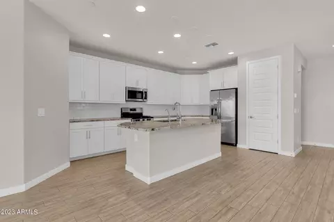 9656 E Twinkle Ave, Mesa, AZ 85212 photo 6