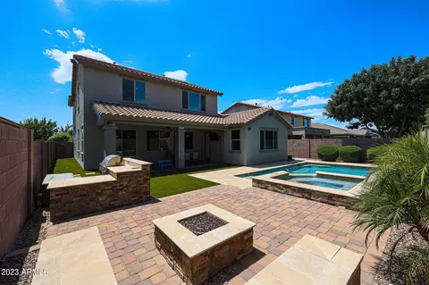 2552 E Plum St, Gilbert, AZ 85298 photo 7