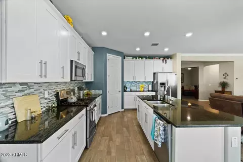 1077 E Regent Dr, Gilbert, AZ 85298 photo 9