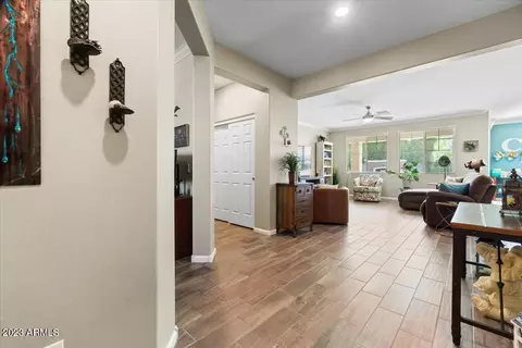 1077 E Regent Dr, Gilbert, AZ 85298 photo 5