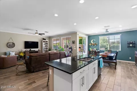1077 E Regent Dr, Gilbert, AZ 85298 photo 12