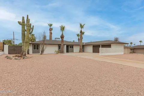 2826 E Victor Hugo Ave, Phoenix, AZ 85032