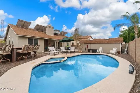4116 W Whispering Wind Dr, Glendale, AZ 85310