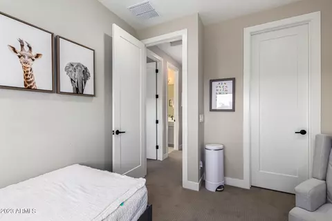 2947 E Tina Dr, Phoenix, AZ 85050 photo 40