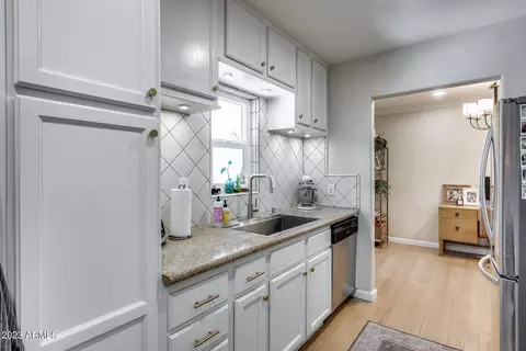 1714 E Cheery Lynn Rd, Phoenix, AZ 85016 photo 18