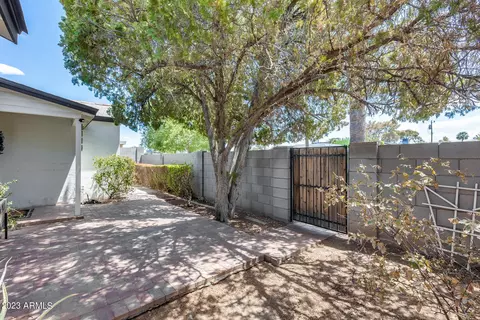 1714 E Cheery Lynn Rd, Phoenix, AZ 85016 photo 7