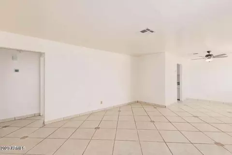 3232 W Sells Dr, Phoenix, AZ 85017 photo 8