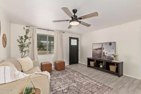 3819 E Ludlow Dr, Phoenix, AZ 85032 photo 4
