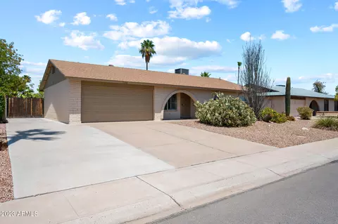 2206 W Los Arboles Pl, Chandler, AZ 85224