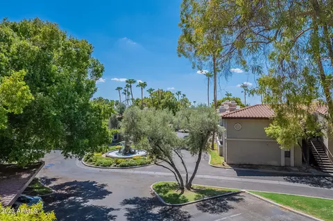 7557 N Dreamy Draw Dr #219, Phoenix, AZ 85020