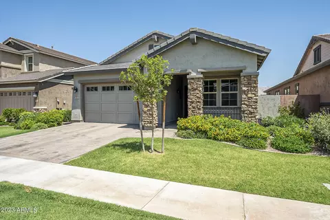 3924 E Pinto Dr, Gilbert, AZ 85296 photo 1