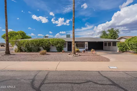 6012 E Akron St, Mesa, AZ 85205