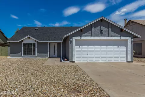 7432 W Tuckey Ln, Glendale, AZ 85303