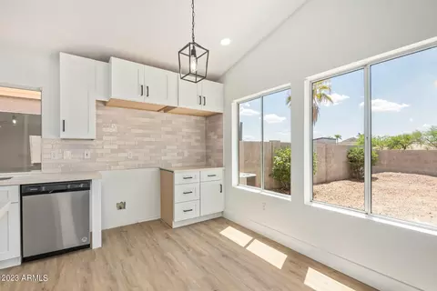 1523 E South Fork Dr, Phoenix, AZ 85048 photo 3