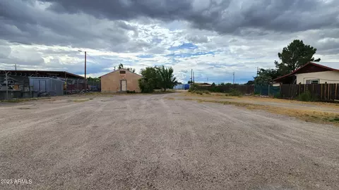 380 N Curtis Ave, Willcox, AZ 85643 photo 7