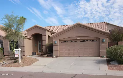 1722 W South Fork Dr, Phoenix, AZ 85045