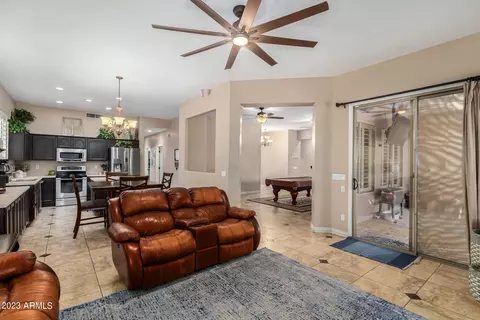 556 S Lemon Ct, Gilbert, AZ 85296 photo 16