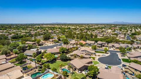 556 S Lemon Ct, Gilbert, AZ 85296 photo 49