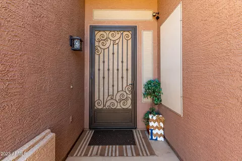 556 S Lemon Ct, Gilbert, AZ 85296 photo 9