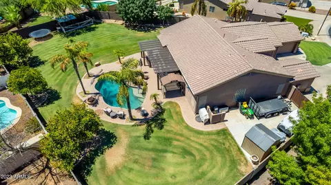 556 S Lemon Ct, Gilbert, AZ 85296 photo 5