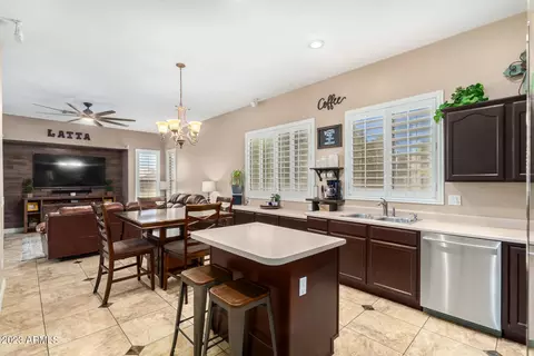 556 S Lemon Ct, Gilbert, AZ 85296 photo 21