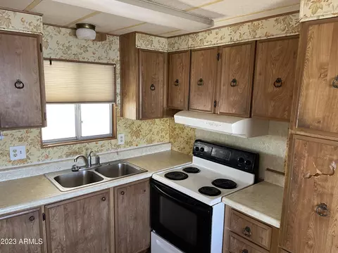 2712 E Bramble Ave, Mesa, AZ 85204 photo 8