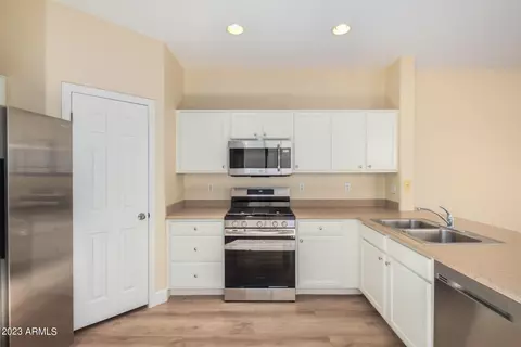 3332 E Orchid Ln, Gilbert, AZ 85296 photo 3