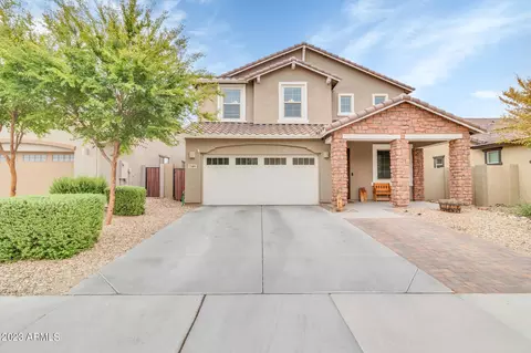 7589 W Fetlock Trl, Peoria, AZ 85383