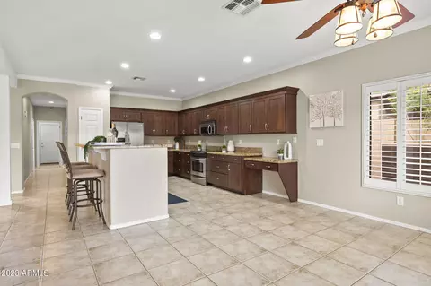 1524 E Constance Way, Phoenix, AZ 85042 photo 9