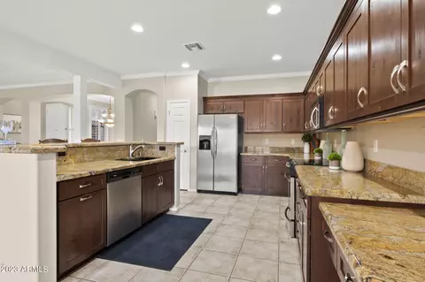 1524 E Constance Way, Phoenix, AZ 85042 photo 10