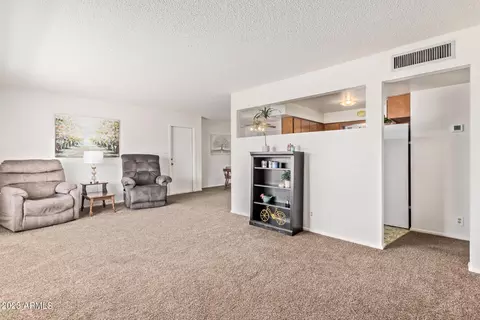 636 N 64th St, Mesa, AZ 85205 photo 6