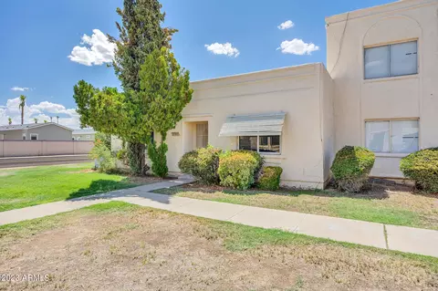 5701 N 43rd Ln, Glendale, AZ 85301