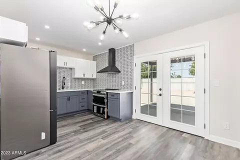 2016 N 45th Dr, Phoenix, AZ 85035 photo 11
