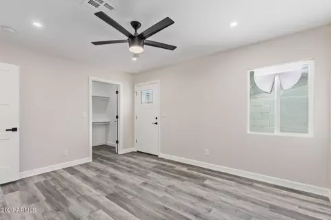 2016 N 45th Dr, Phoenix, AZ 85035 photo 15