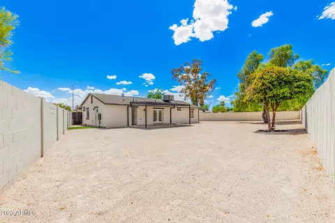 2016 N 45th Dr, Phoenix, AZ 85035 photo 35