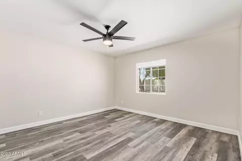 2016 N 45th Dr, Phoenix, AZ 85035 photo 23