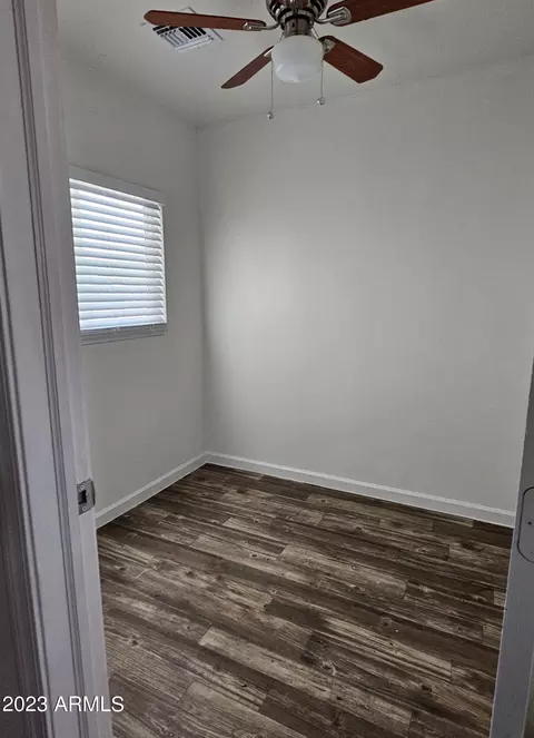 310 W Desert Dr, Phoenix, AZ 85041 photo 21