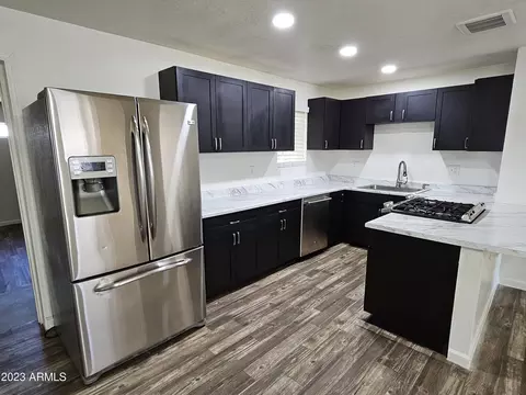 310 W Desert Dr, Phoenix, AZ 85041 photo 7