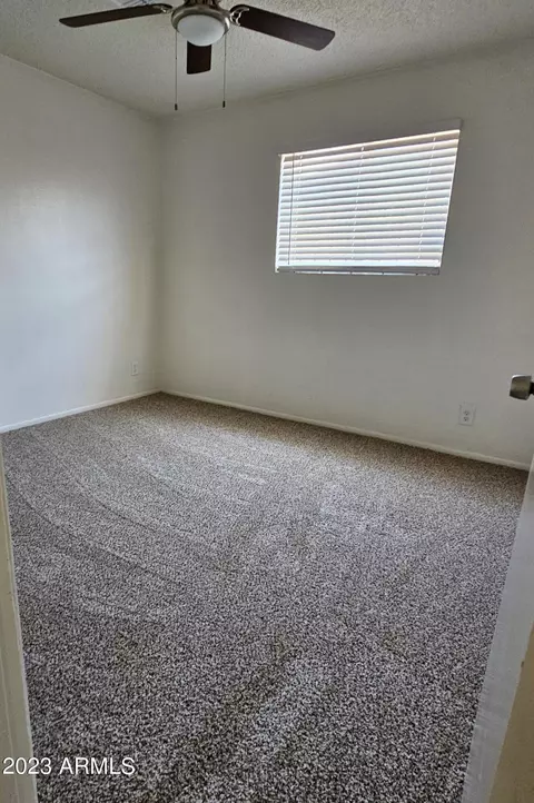 310 W Desert Dr, Phoenix, AZ 85041 photo 17