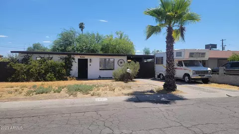 2905 W Monterosa St, Phoenix, AZ 85017