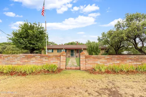 1403 E Landers Rd, Huachuca City, AZ 85616