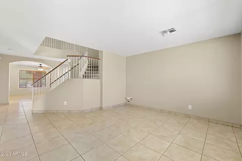 4341 E Abraham Ln, Phoenix, AZ 85050 photo 8
