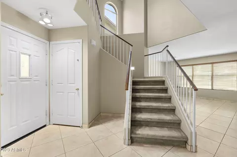 4341 E Abraham Ln, Phoenix, AZ 85050 photo 5