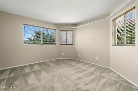 4341 E Abraham Ln, Phoenix, AZ 85050 photo 22