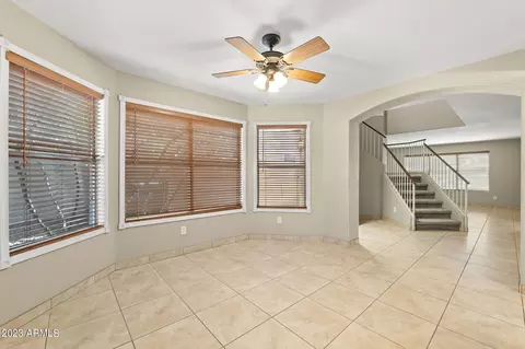 4341 E Abraham Ln, Phoenix, AZ 85050 photo 4