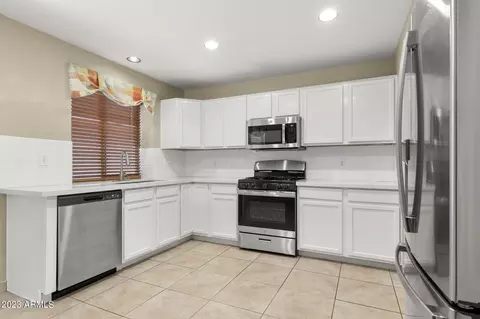 4341 E Abraham Ln, Phoenix, AZ 85050 photo 14
