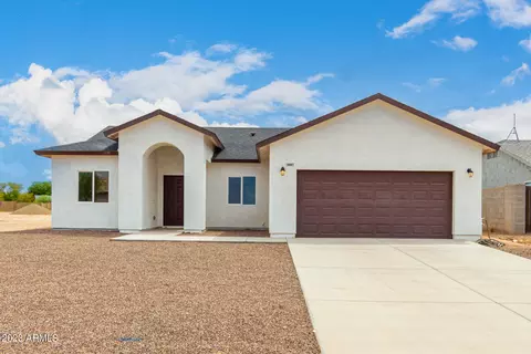 10887 W Laguna Dr, Arizona City, AZ 85123