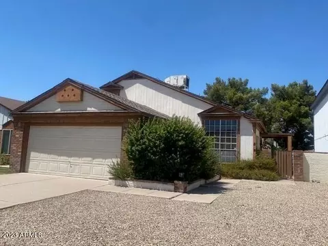 818 E Manor Dr, Chandler, AZ 85225