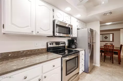 4303 E Cactus Rd #209, Phoenix, AZ 85032 photo 7